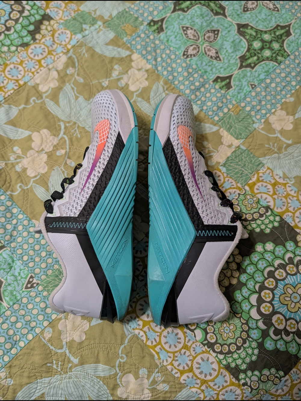 Nike Men’s Metcon White Teal Workout Sneakers with Coral Swoosh